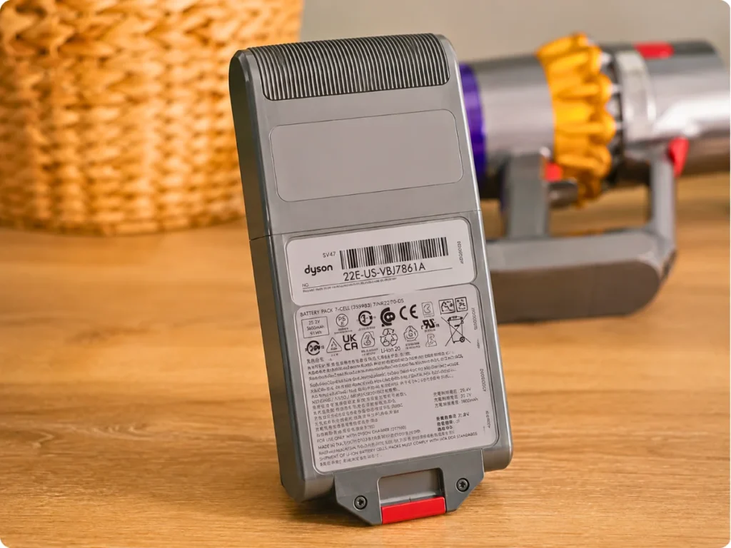 Removable battery used with the Dyson V15 Detect Pro cordless vacuum